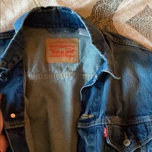 Men’s denim blue jean jacket